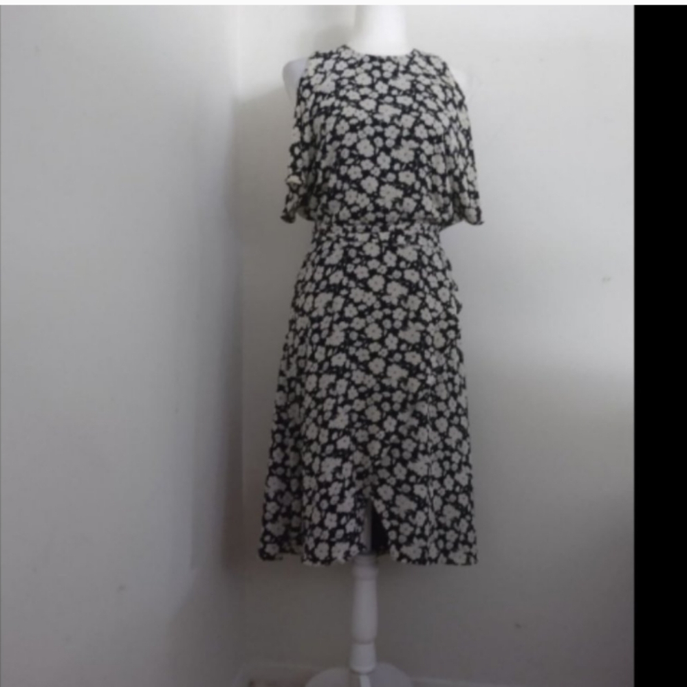 Lauren Ralph Lauren Navy and White Floral Cold Shoulder Dress